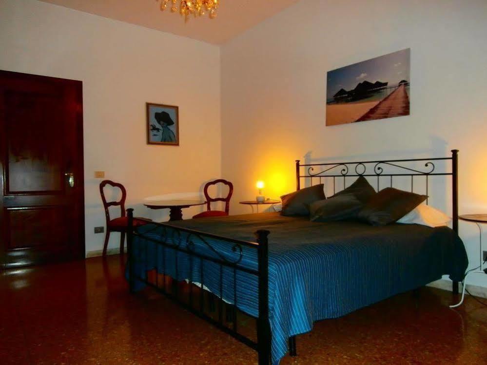 Eritrea 80 Bed and Breakfast Rom Exteriör bild